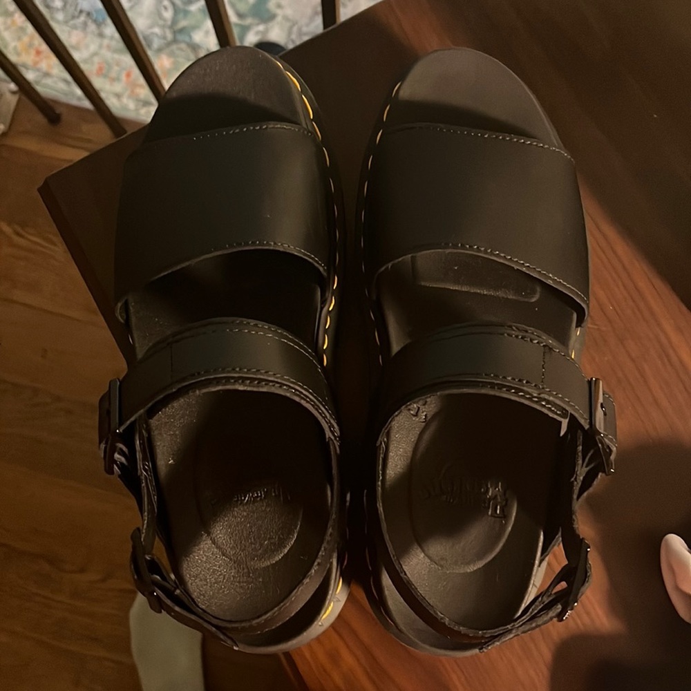 Dr. Martens Voss Quad Platform Leather Sandals S9